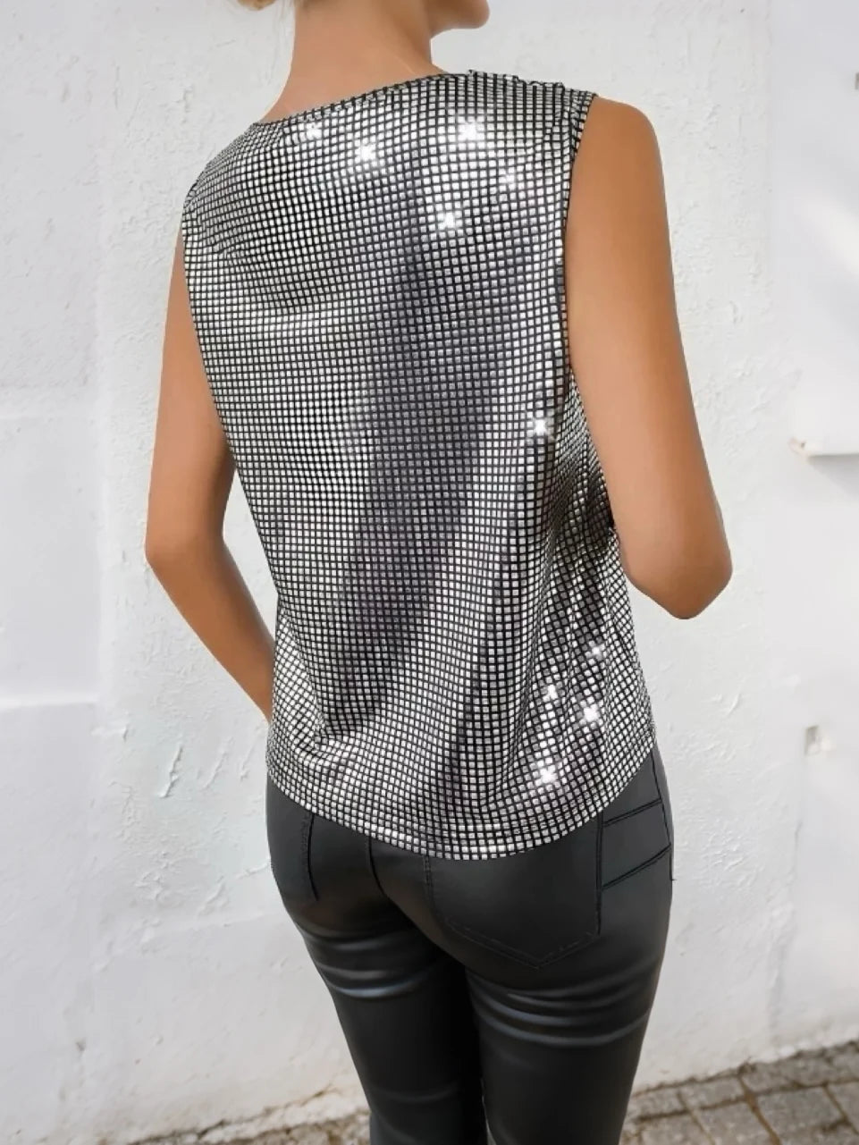 2026 Summer New Women's Silver V-Neck Vest Sleeveless Slimming Check Top