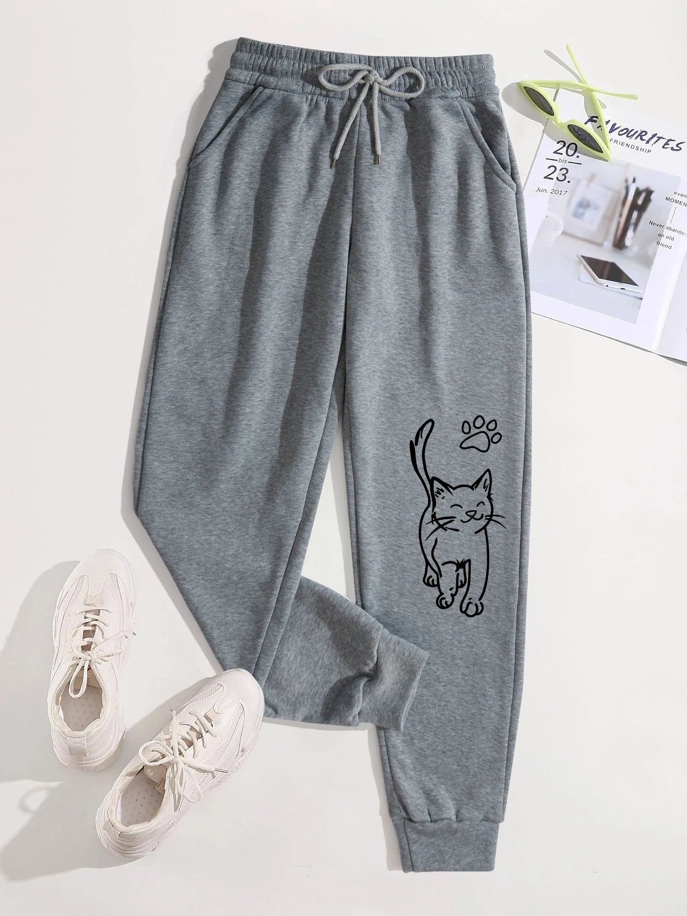 Cute Cat And Paw Print Pant Woman Drawstring Fleece Sweatpants Sport All-Match Jogger Pants Casual Autumn Trouser Soft Trousers