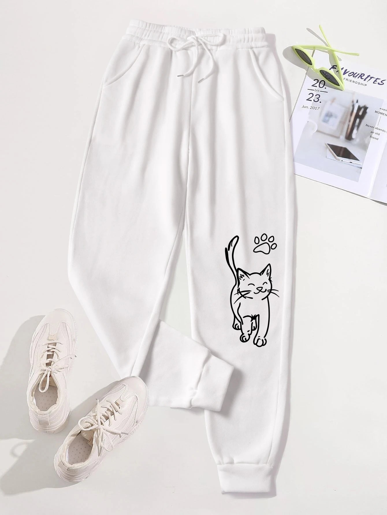 Cute Cat And Paw Print Pant Woman Drawstring Fleece Sweatpants Sport All-Match Jogger Pants Casual Autumn Trouser Soft Trousers