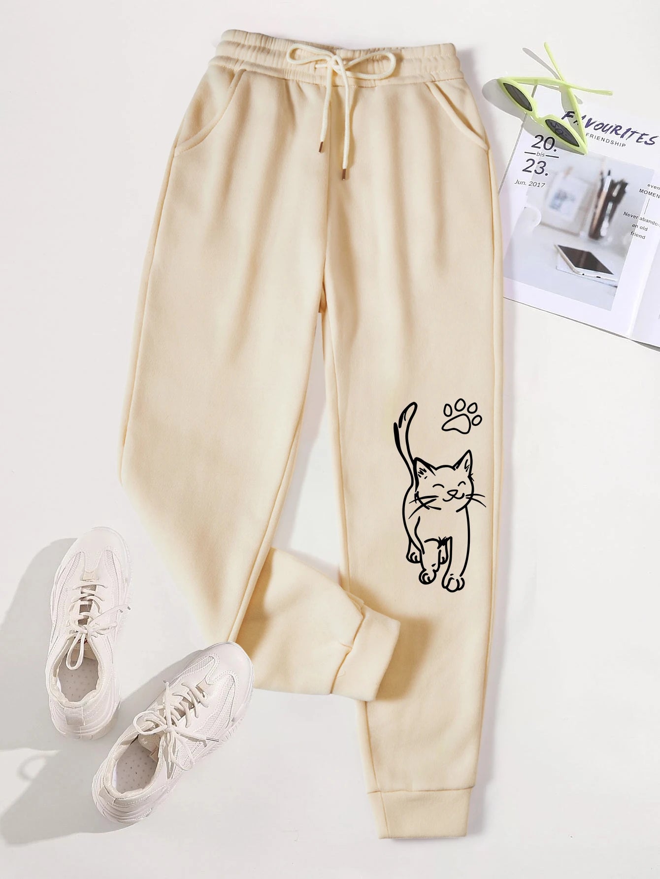 Cute Cat And Paw Print Pant Woman Drawstring Fleece Sweatpants Sport All-Match Jogger Pants Casual Autumn Trouser Soft Trousers