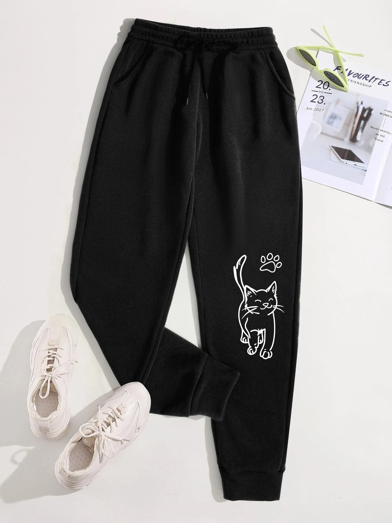 Cute Cat And Paw Print Pant Woman Drawstring Fleece Sweatpants Sport All-Match Jogger Pants Casual Autumn Trouser Soft Trousers